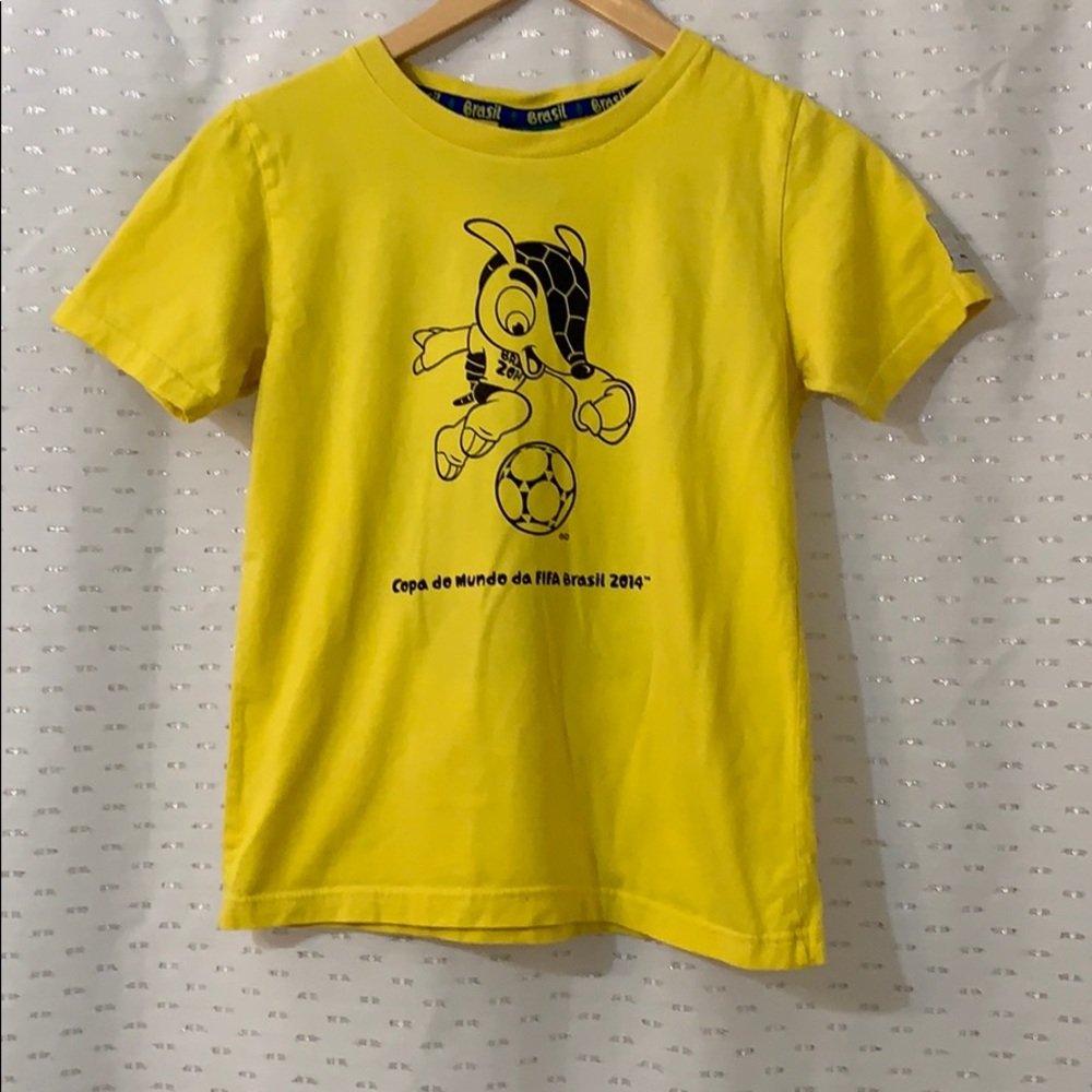 FIFA-Fuleco Official Mascot Kids T-Shirt EUC